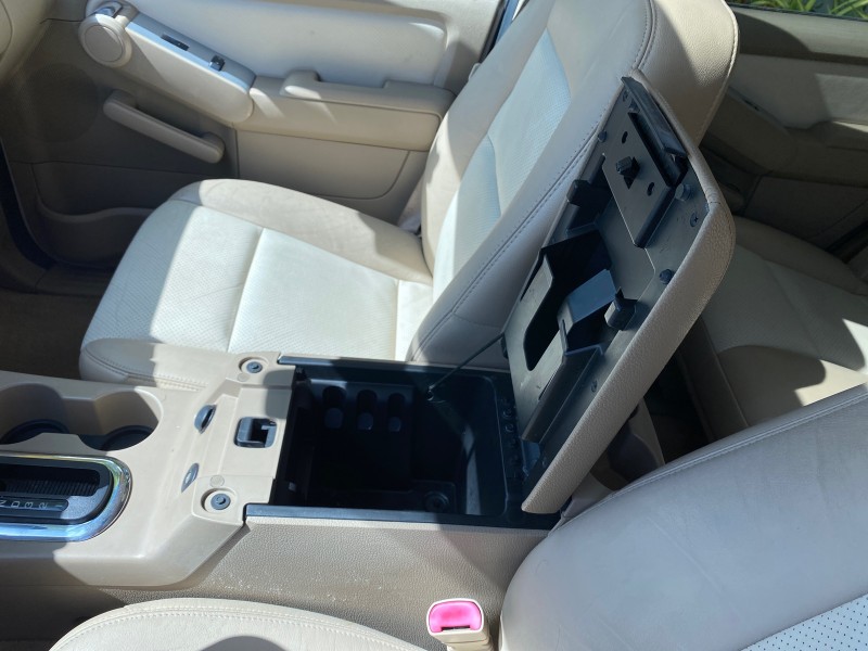2007 Mercury Mountaineer SUV Premier 1 OWNER in ,