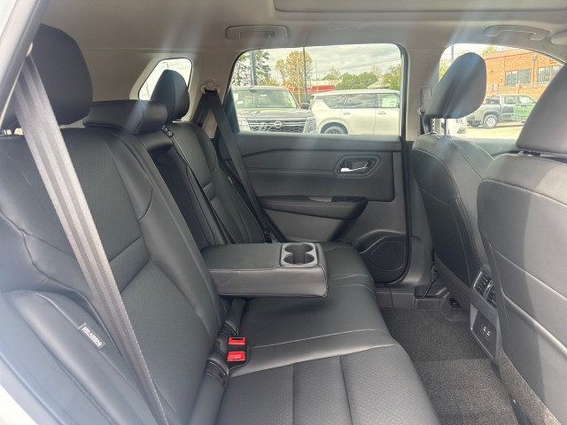 NissanRogue23
