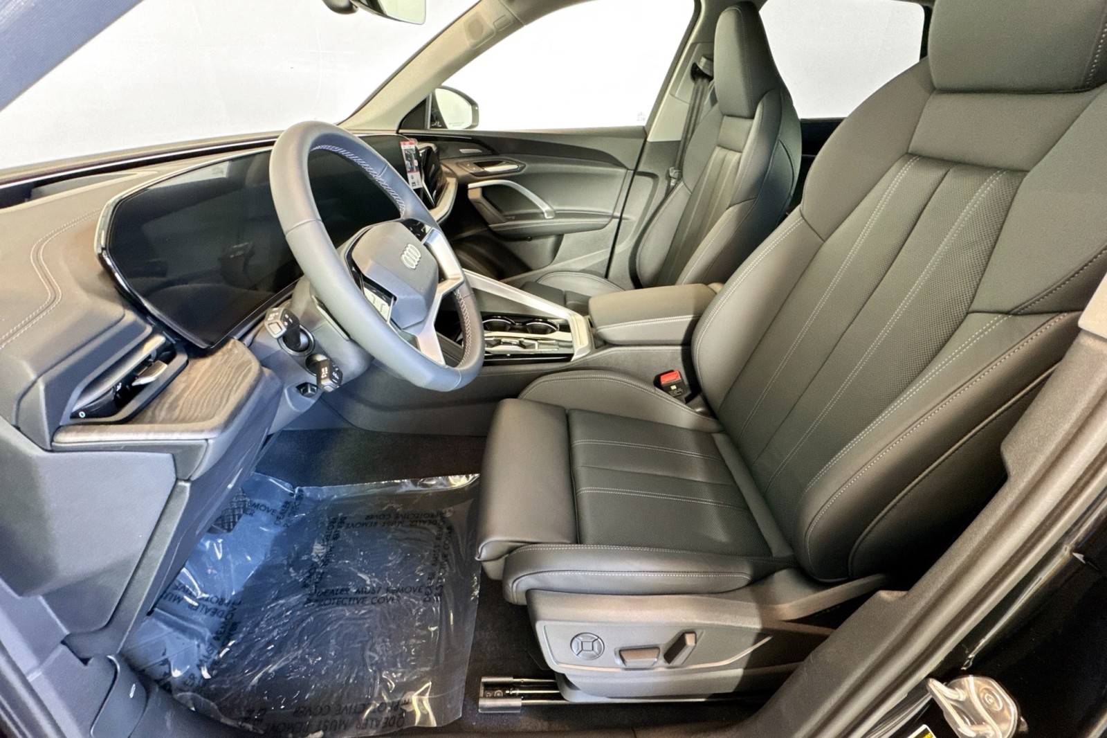 New 2025 Mythos Black Metallic Audi Premium Plus 2.0 TFSI quattro image 17