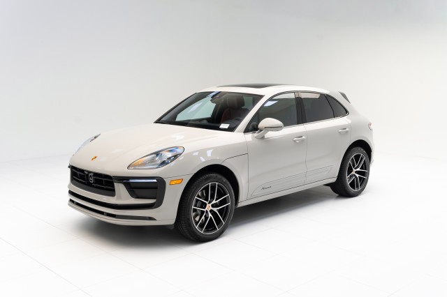 2024  Macan  in , 