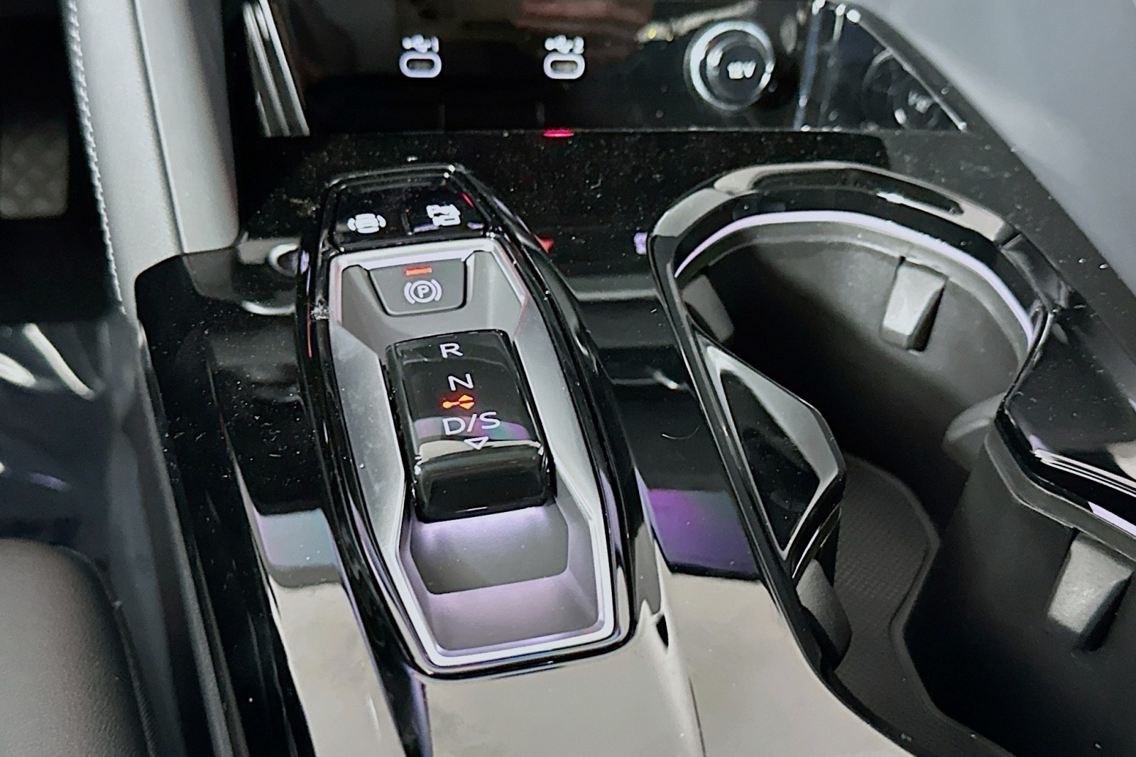 New 2026 Mythos Black Metallic Audi Premium image 7