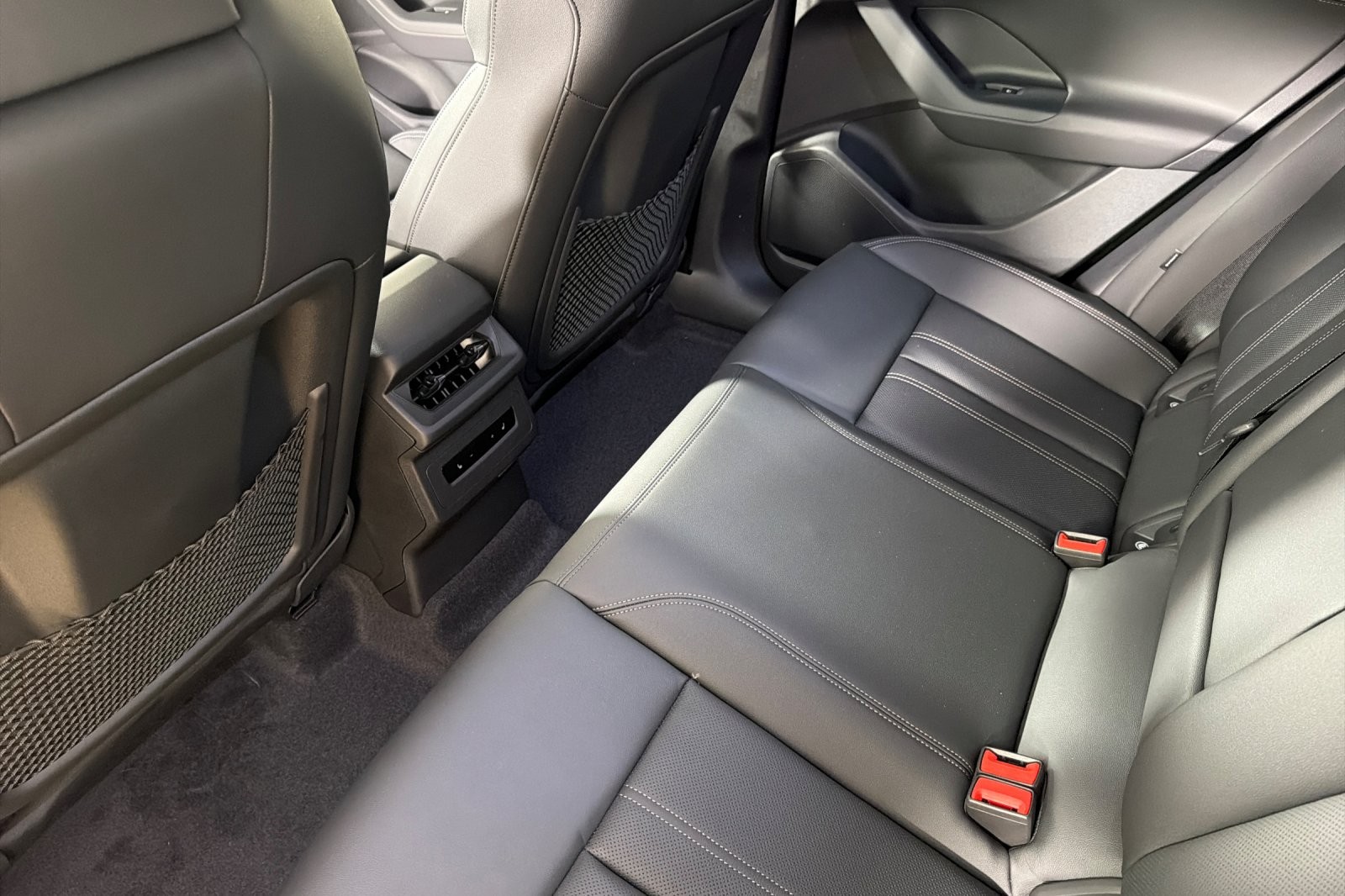 New 2027 Daytona Gray Pearl Effect Audi Premium Plus quattro image 11