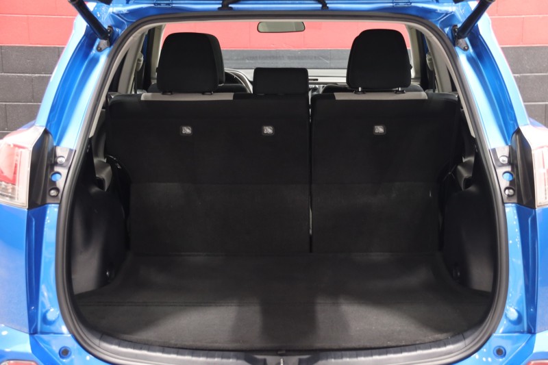 2018 Toyota RAV4 XLE FED 4dr Suv in , 