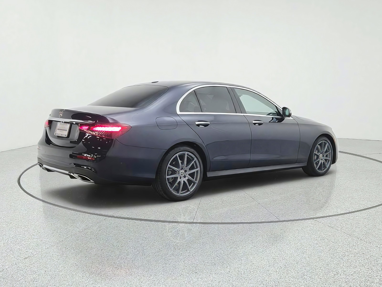 Certified Used 2022 Nautical Blue Metallic Mercedes-Benz E 350 RWD Sedan image 5