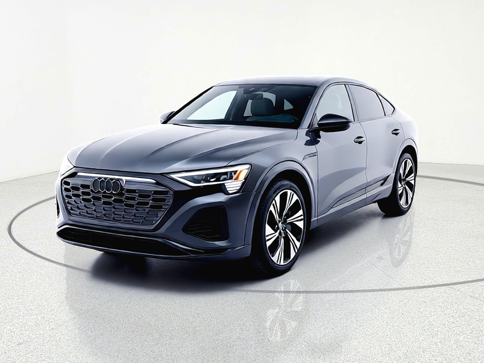 2024 Audi Q8 e-tron Sportback S line Prestige quattro