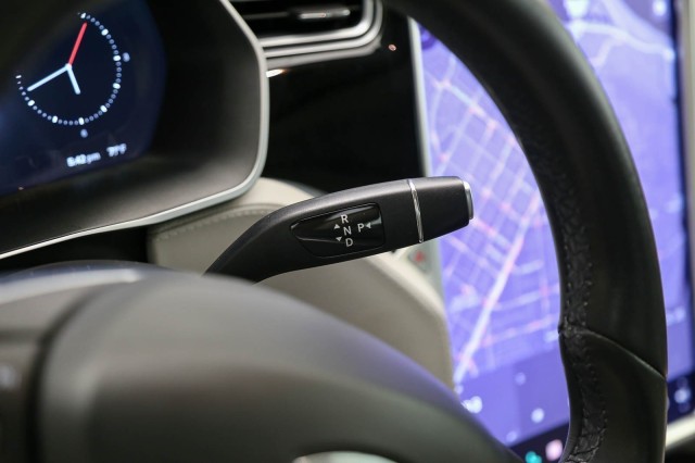 2016 Tesla Model S 70 kWh Battery 22