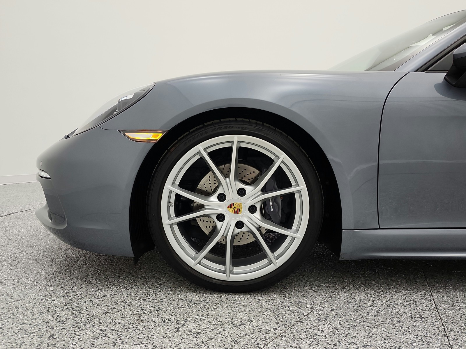 Used 2025 Agate Grey Metallic Porsche Roadster image 19