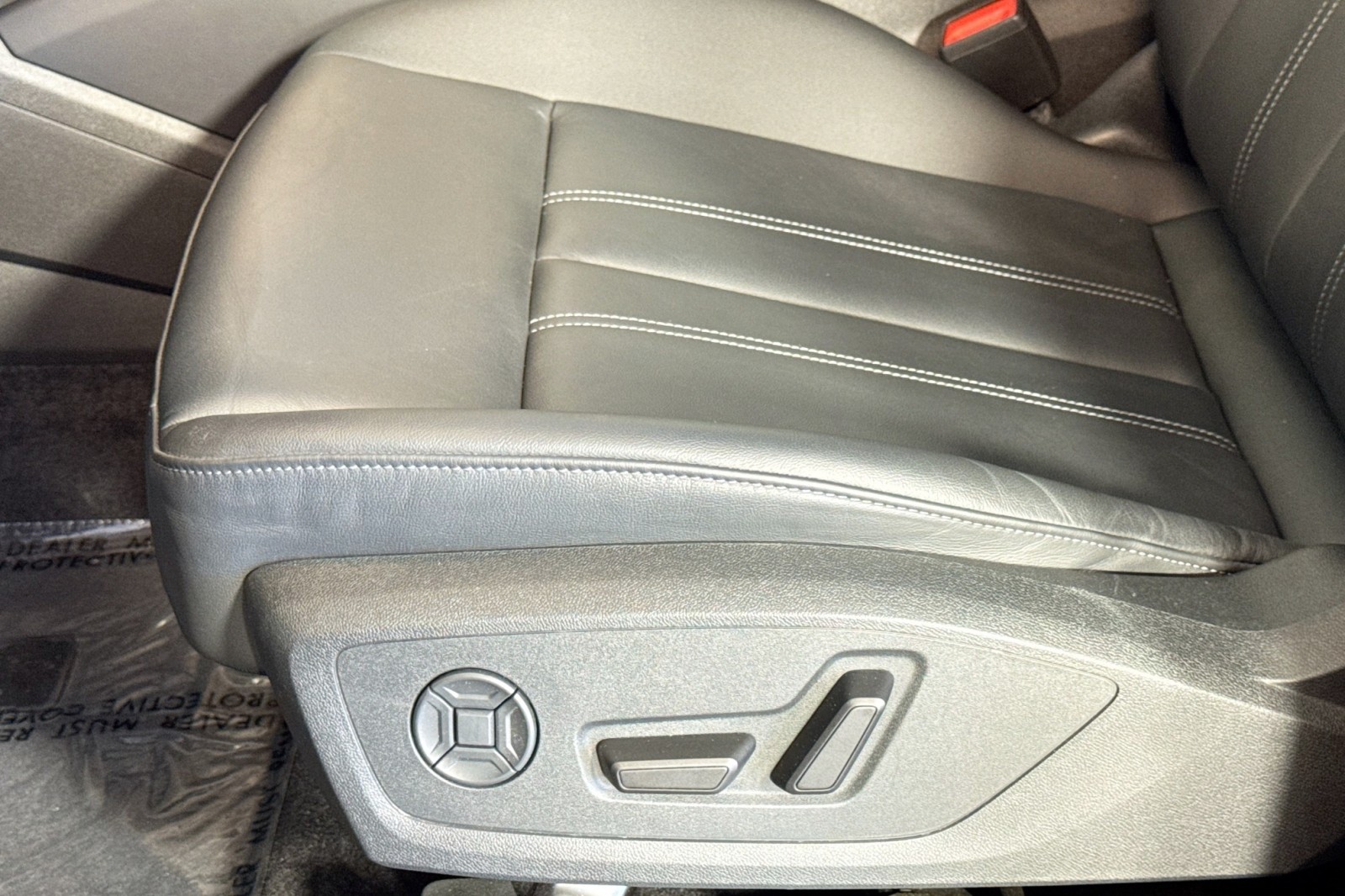 Used 2025 MYTHOS BLACK Audi Premium image 17