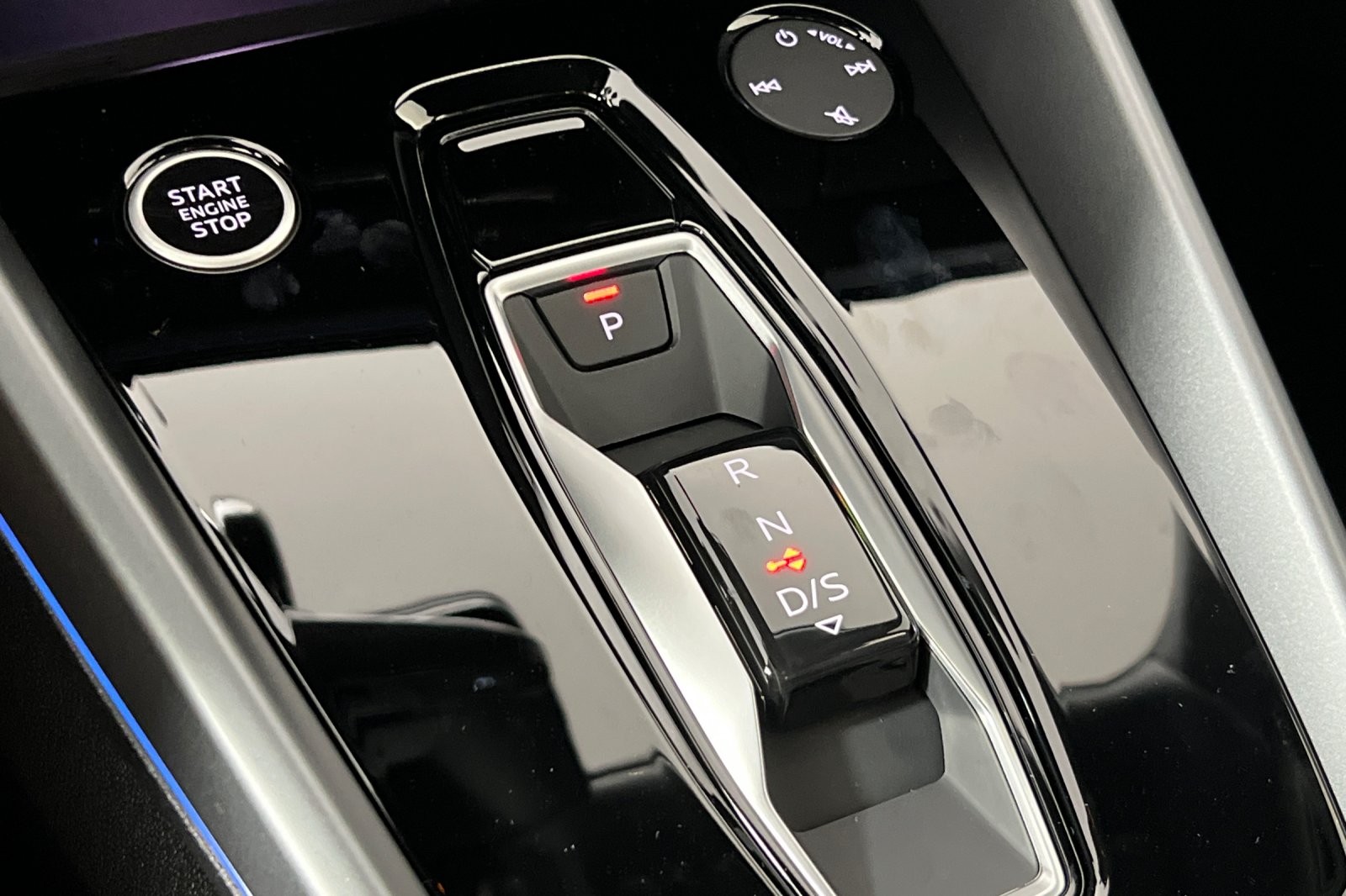 New 2026 Brilliant Black Audi Premium Plus quattro image 18