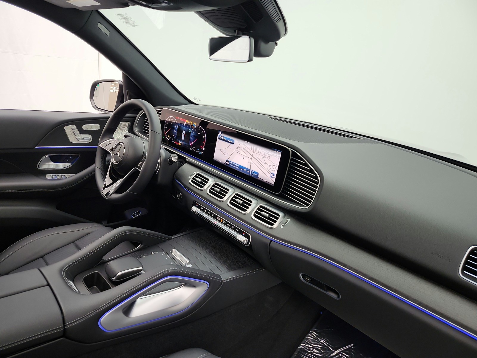 New 2026 Black Mercedes-Benz GLE 350 4MATIC® SUV image 14