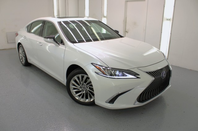 Used Car 2019 Lexus Es300h  Luxury For Sale Under $30,000 In Austin, Texas