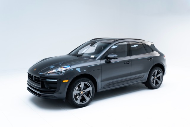 2025  Macan  in , 