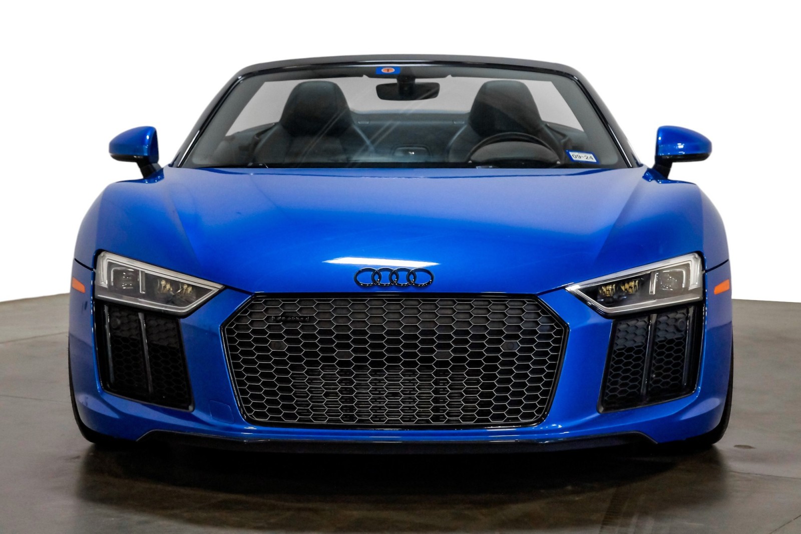 2017 Audi R8 Spyder V10 quattro AWD HREAlloys CarbonPkg DynamicSteering FullLthr 4