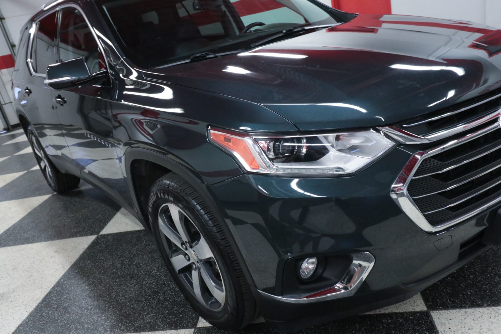 Used Car 2018 Chevrolet Traverse  Lt Leather For Sale Under $20,000 In Austin, Texas