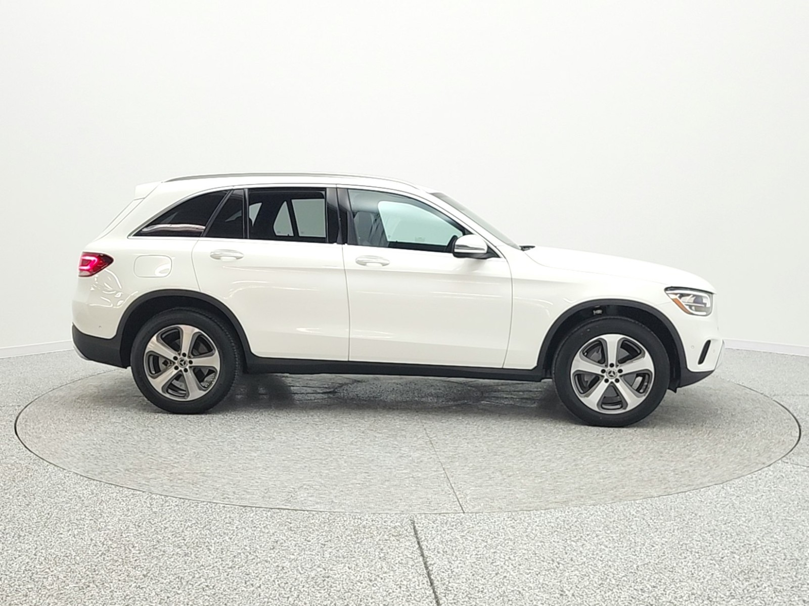 Certified Used 2022 Polar White Mercedes-Benz GLC 300 SUV image 4