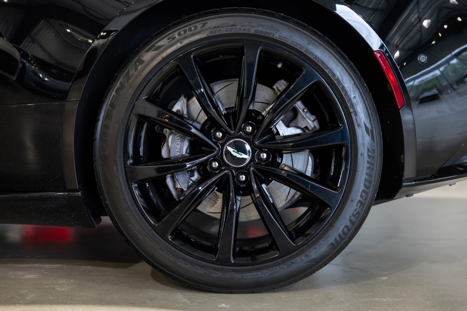 Used Car 2021 Aston Martin Db11  Shadow Edition For Sale Under $120,000 In Boerne, Texas