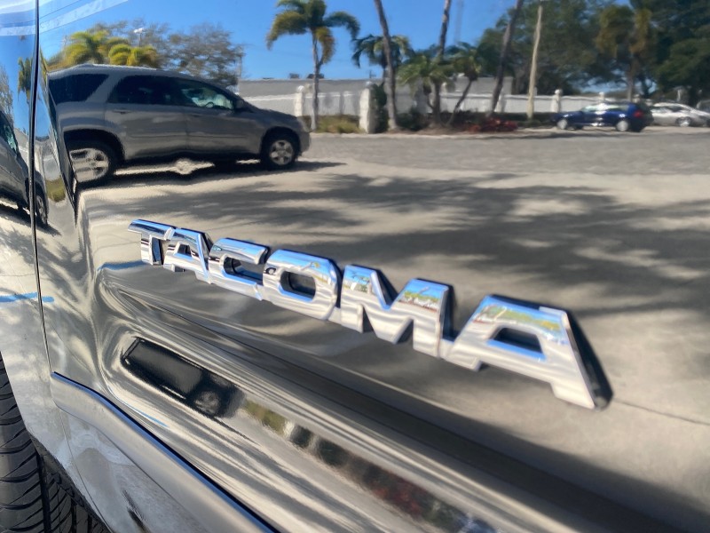 2007 Toyota Tacoma 4 DR CAMPER TOP LOW MILES 52,954 in , 