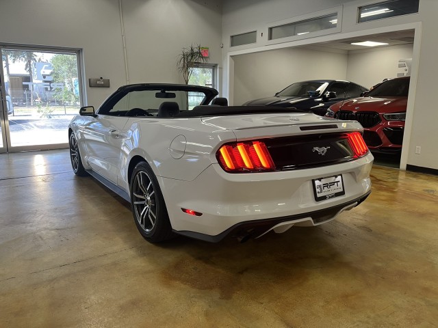 2016 Ford Mustang EcoBoost Premium 9