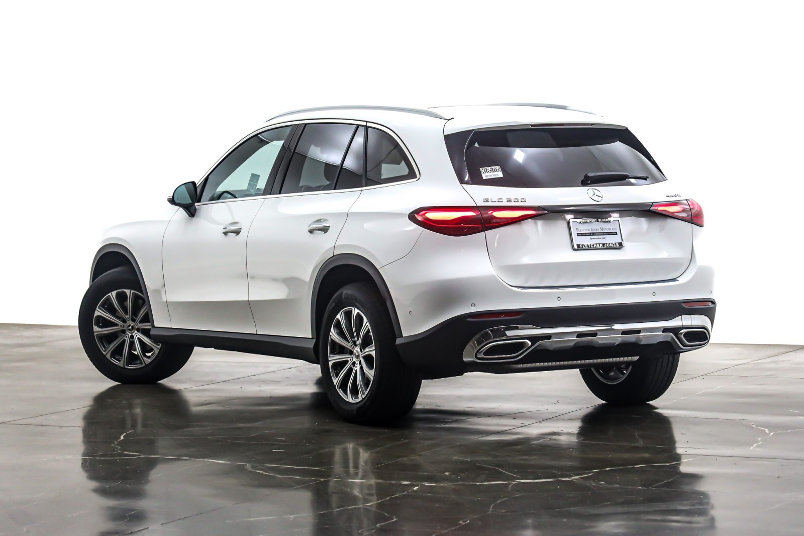 New 2026 Polar White Mercedes-Benz GLC 300 image 12