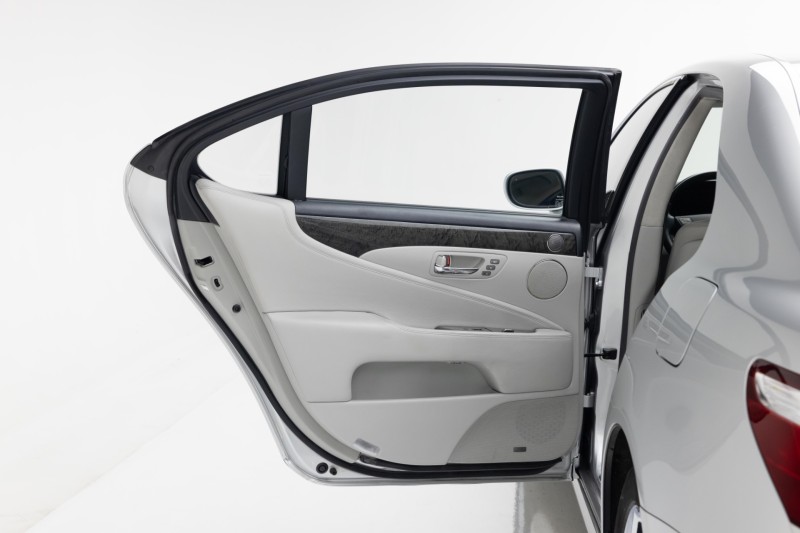 2007 Lexus LS 460 L L in ,