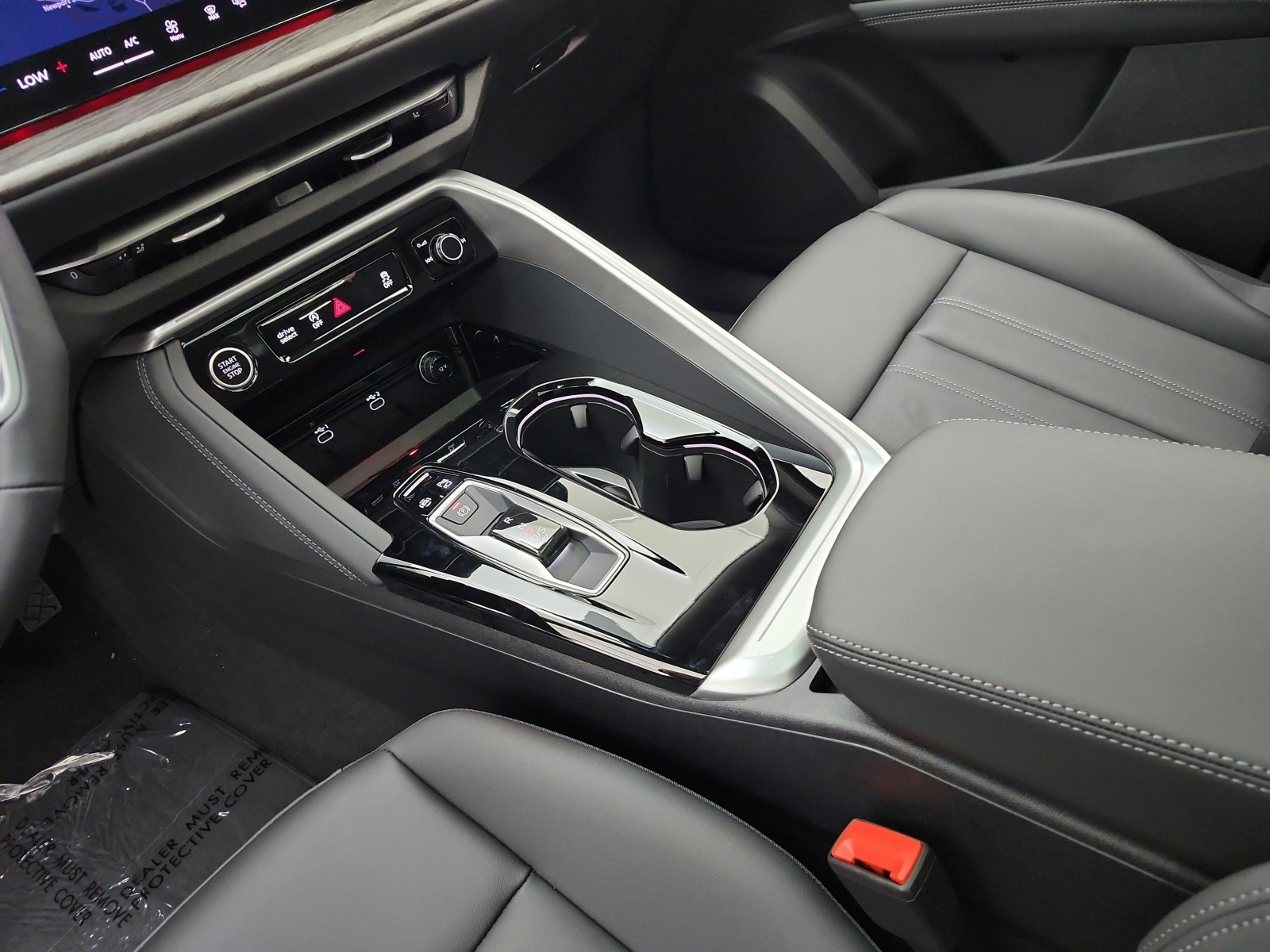 New 2026 District Green Metallic Audi Premium 2.0 TFSI quattro image 10