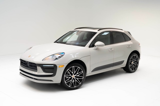 2025  Macan  in , 