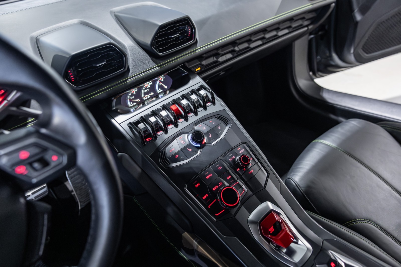 Used Car 2017 Lamborghini Huracan  For Sale Under $220,000 In Boerne, Texas