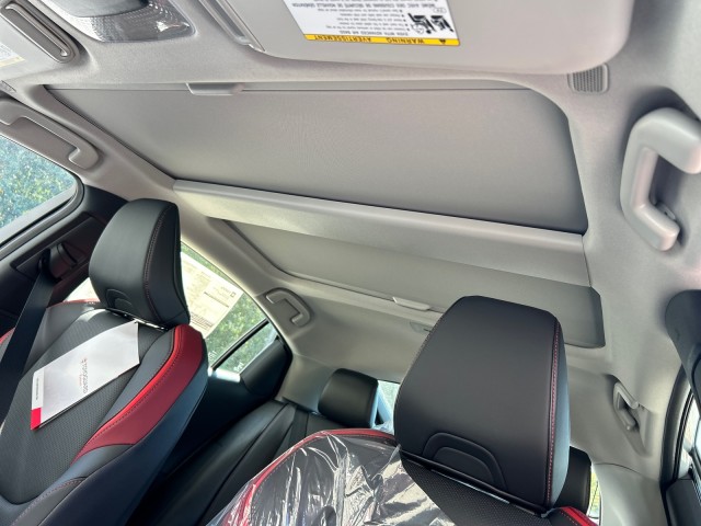 ToyotaPrius Plug-In Hybrid32