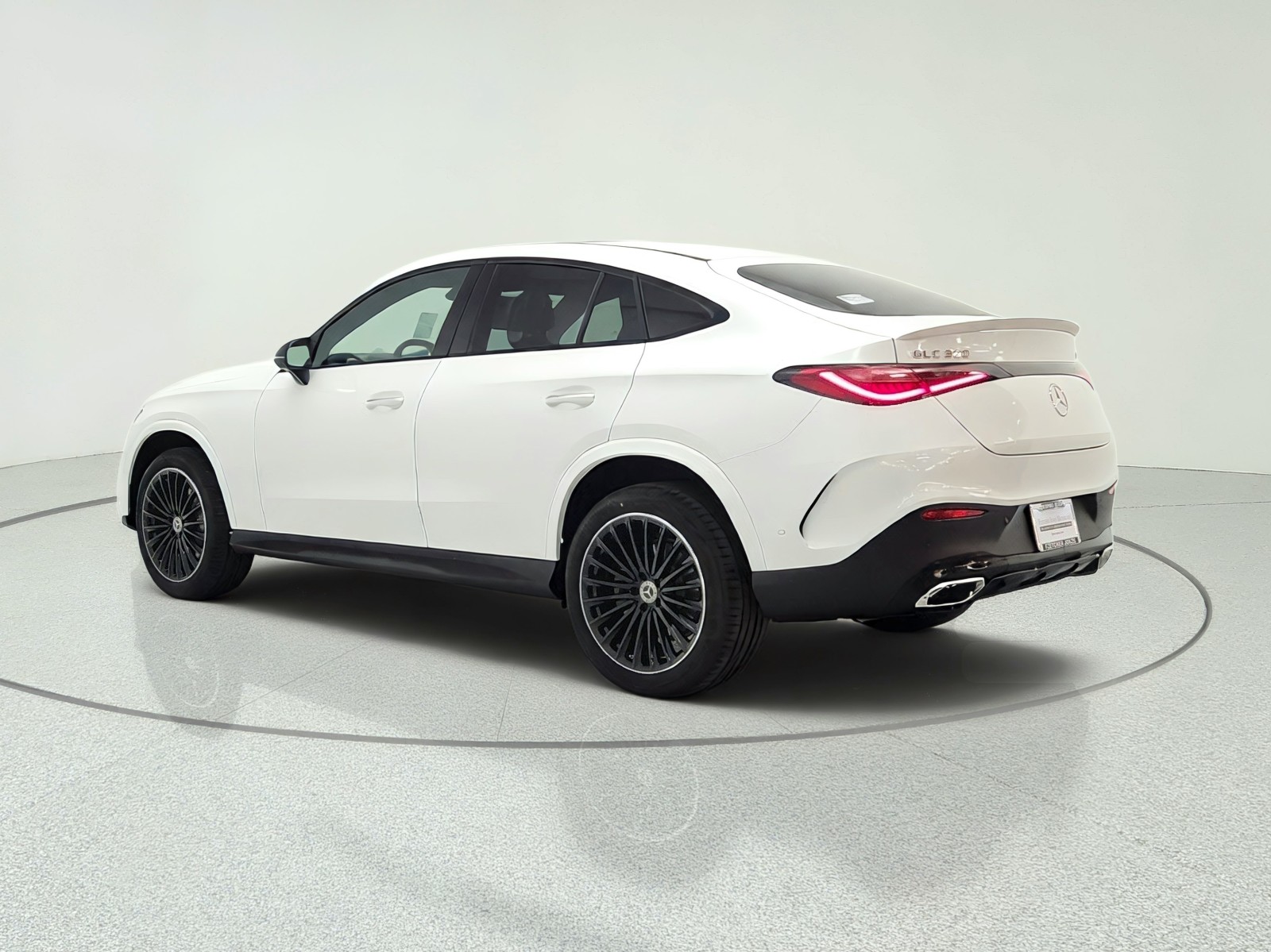 New 2026 MANUFAKTUR Moonlight White Metallic Mercedes-Benz GLC 300 4MATIC® Coupe image 7