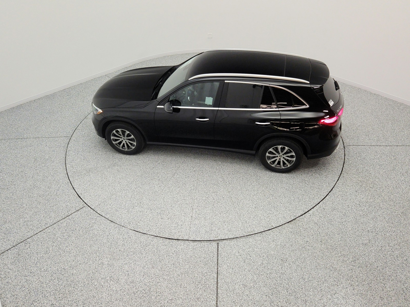 New 2026 Black Mercedes-Benz GLC 300 SUV image 16