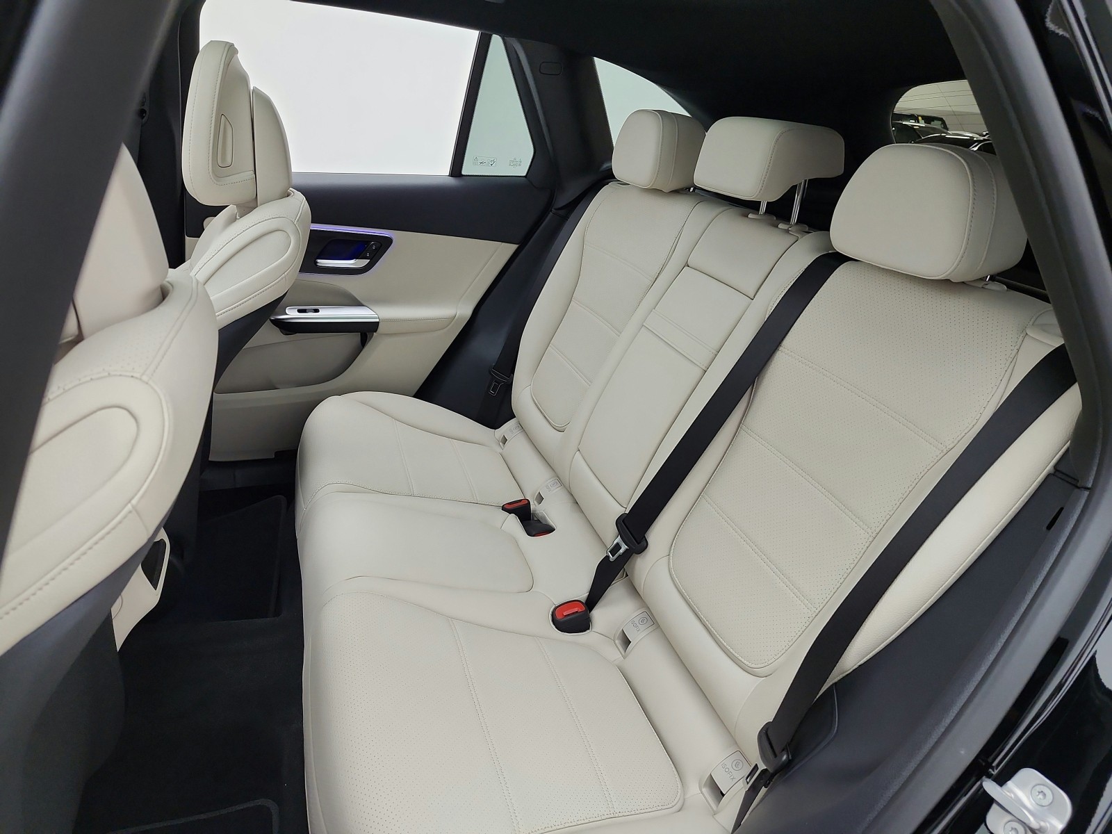 New 2027 Black Mercedes-Benz GLC 300 SUV image 11