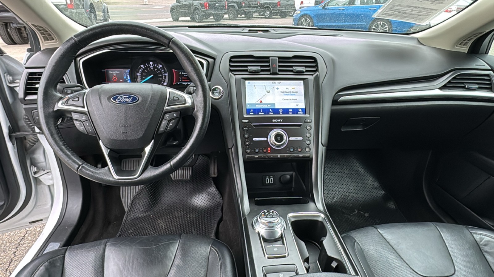 2019 Ford Fusion Hybrid Titanium 16