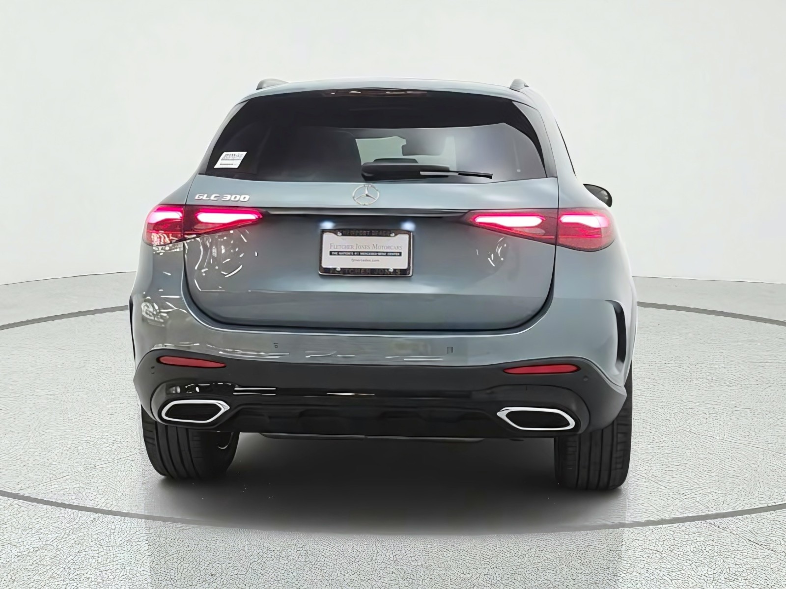 New 2027 Verde Silver Metallic Mercedes-Benz GLC 300 SUV image 6