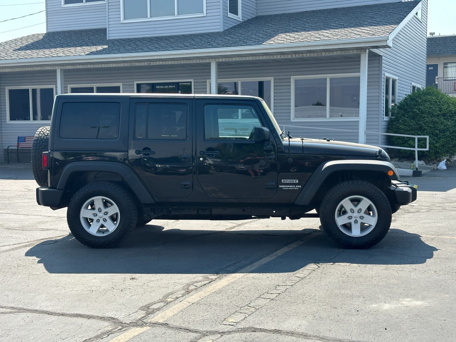 2017 Jeep Wrangler Unlimited Freedom 5