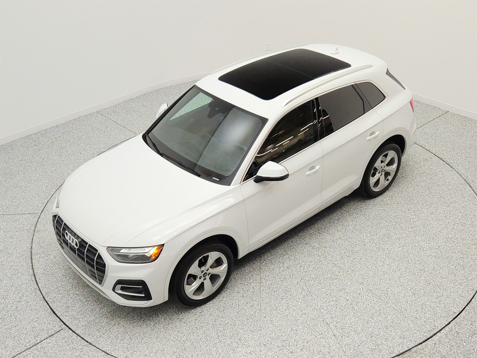 Used 2021 Glacier White Metallic Audi Premium Plus 45 TFSI quattro image 20