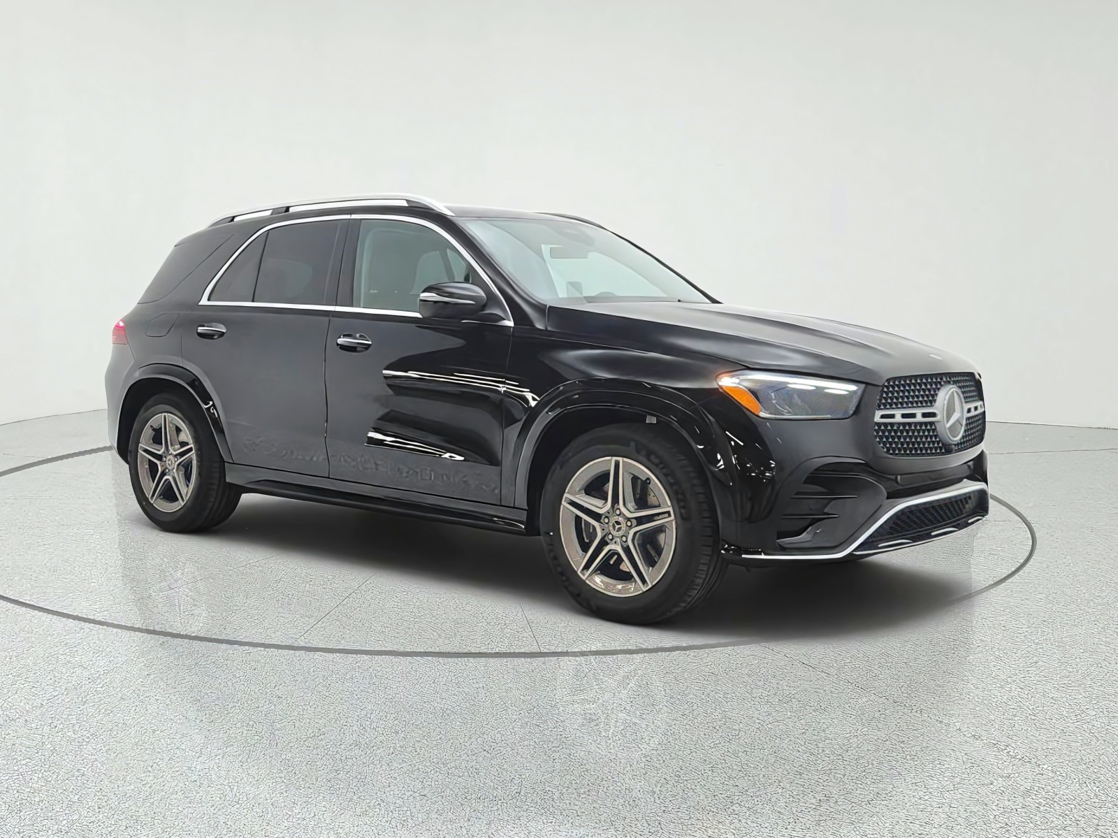 New 2026 Black Mercedes-Benz GLE 450 4MATIC® SUV image 3