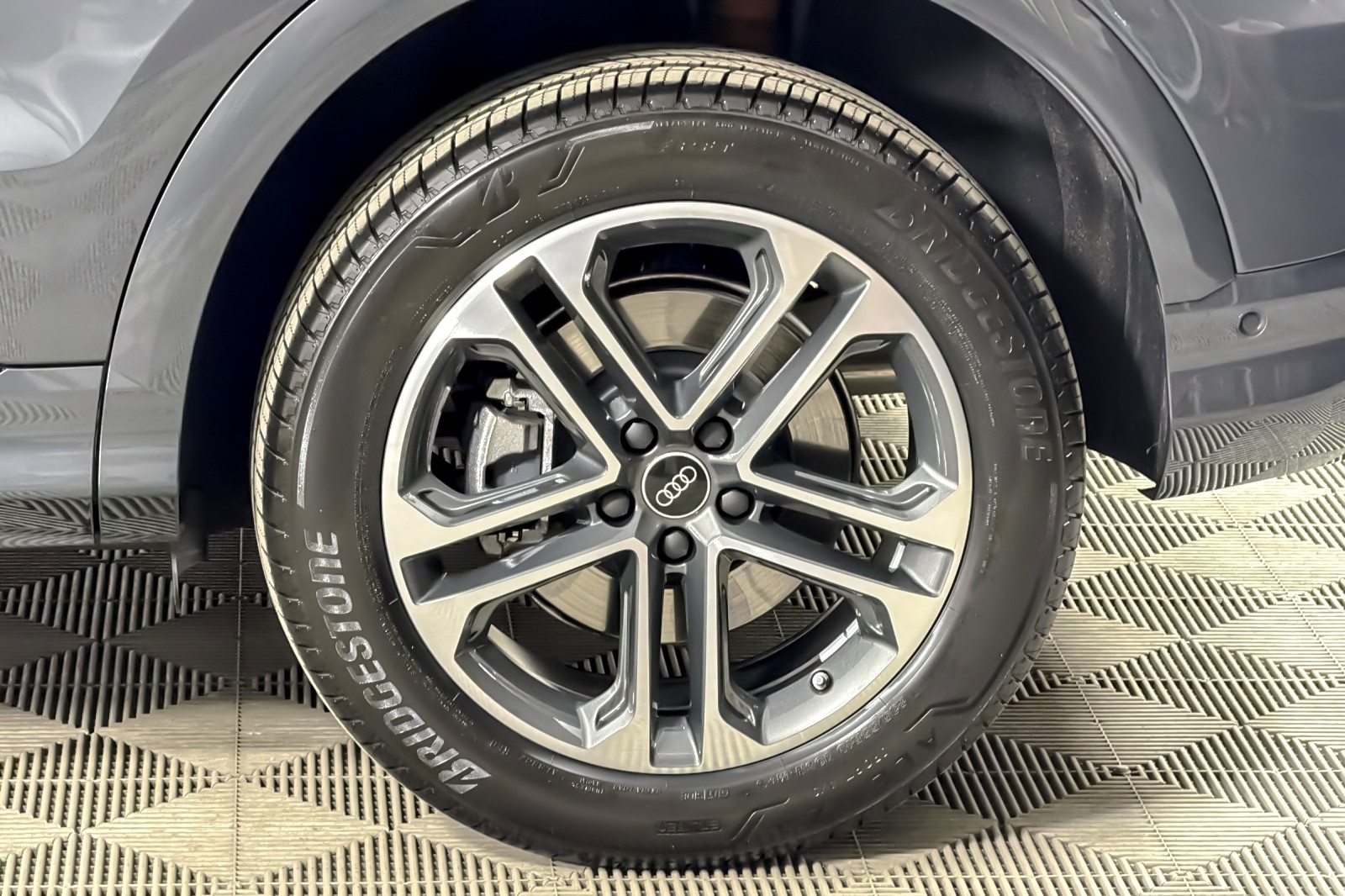 Used 2025 Tambora Gray Metallic Audi Premium 2.0 TFSI quattro image 26