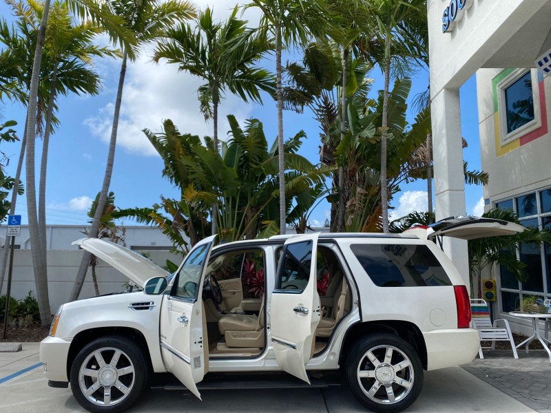 2010 Cadillac Escalade SUNROOF NAV Premium LOW MILES 66,933 in ,