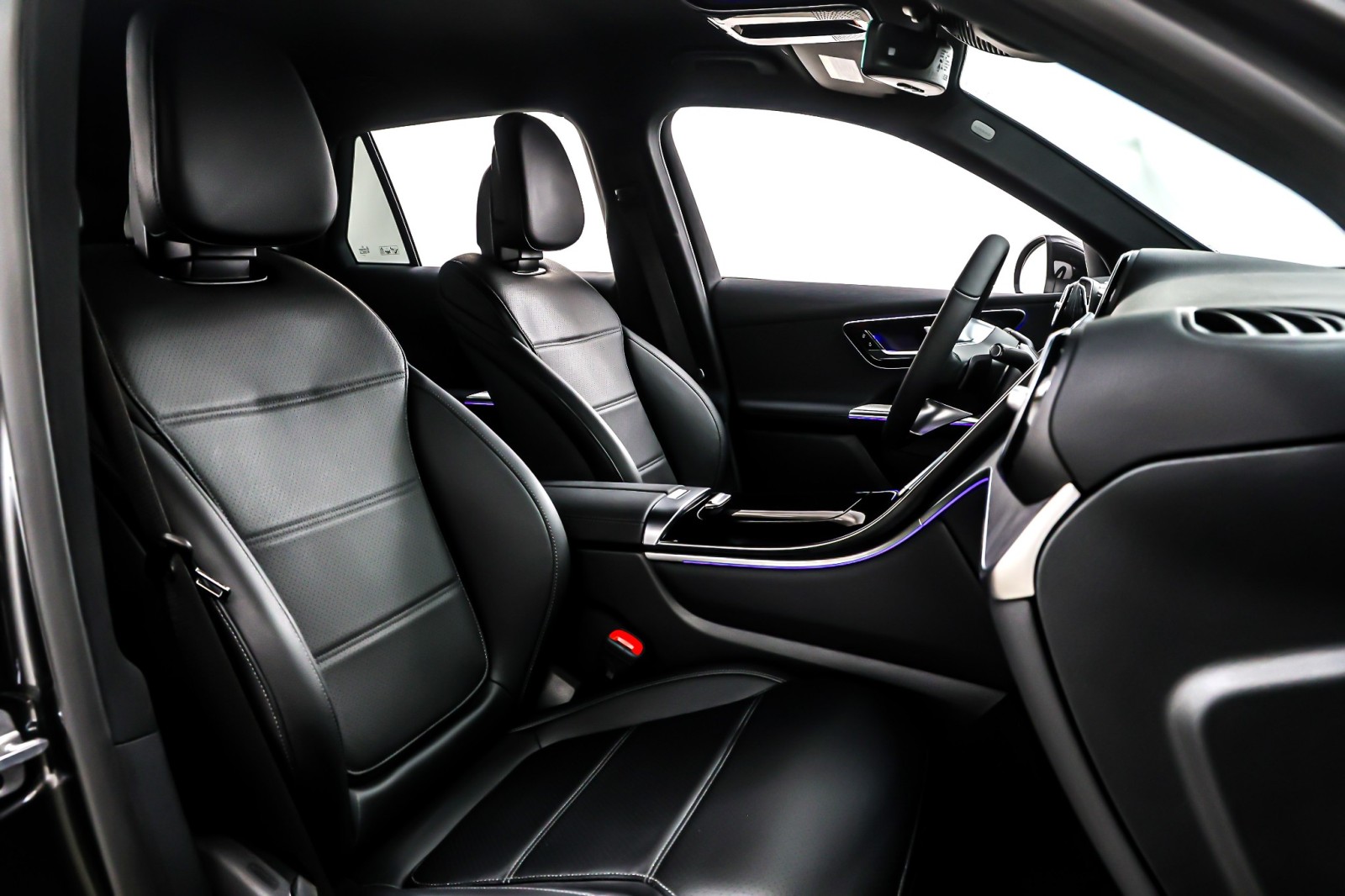 New 2026 Graphite Grey Metallic Mercedes-Benz GLC 300 image 7