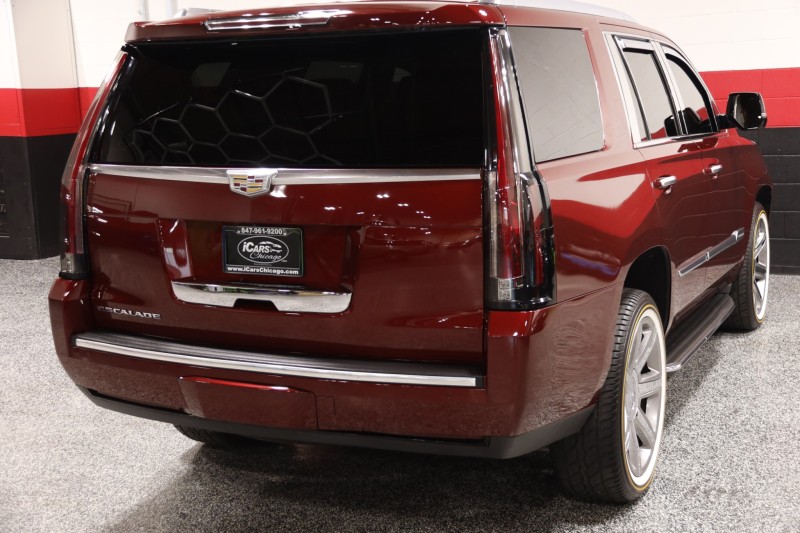 2016 Cadillac Escalade Luxury Collection 4dr Suv in , 