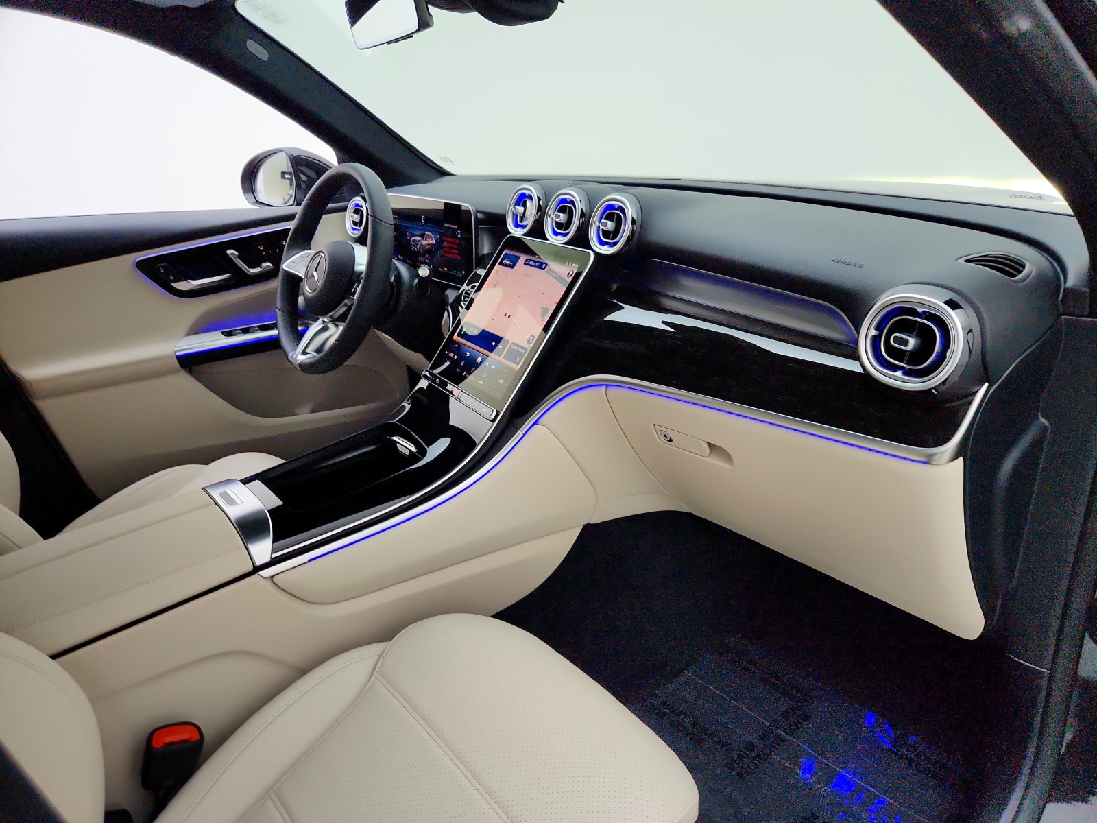 New 2026 Graphite Grey Metallic Mercedes-Benz GLC 300 SUV image 19