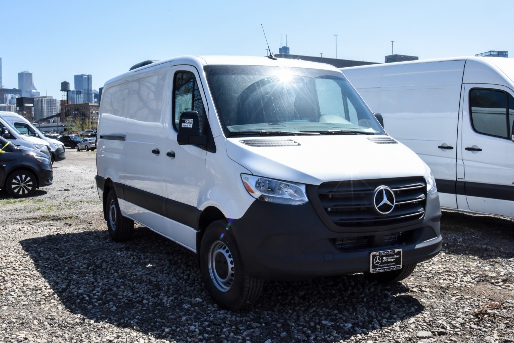 New 2024 MercedesBenz Sprinter Cargo Van Minivan/Van in 1520 W North