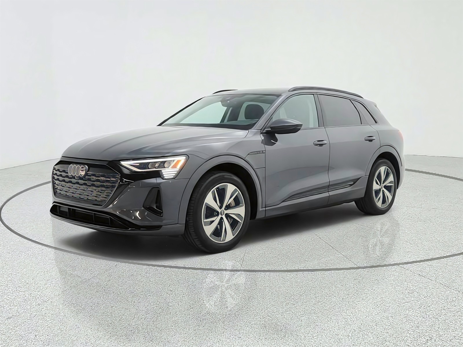 2024 Audi Q8 e-tron Premium