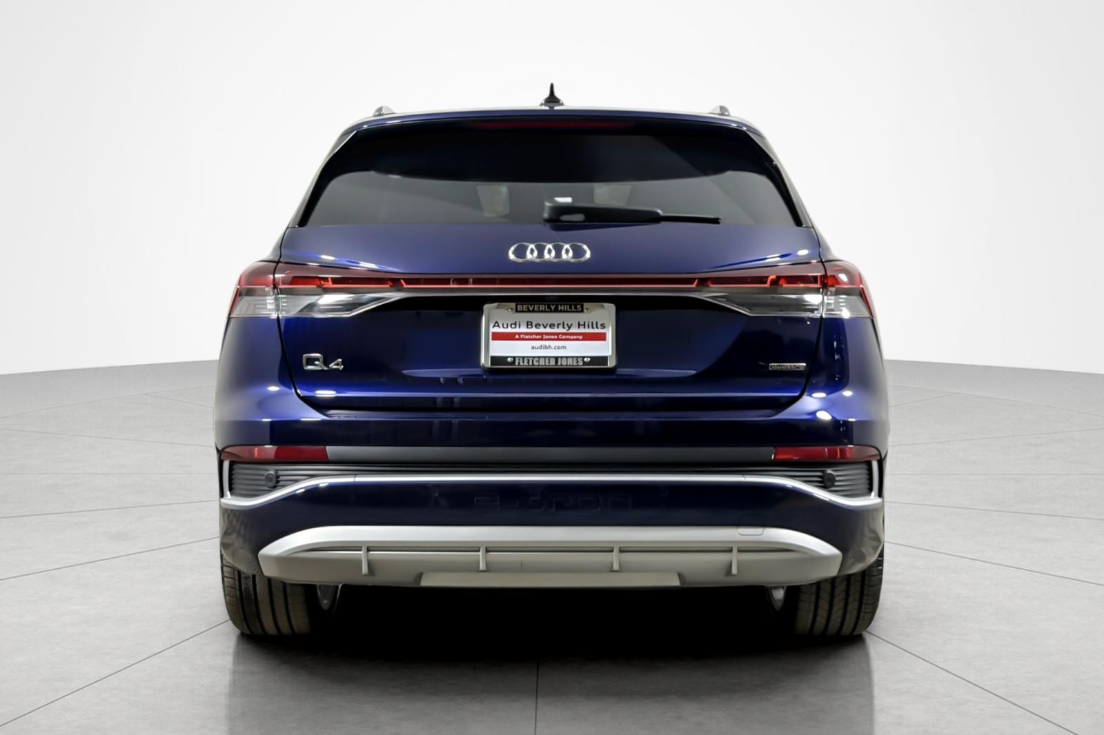 Used 2025 Navarra Blue Metallic Audi Premium Plus 55 quattro image 4