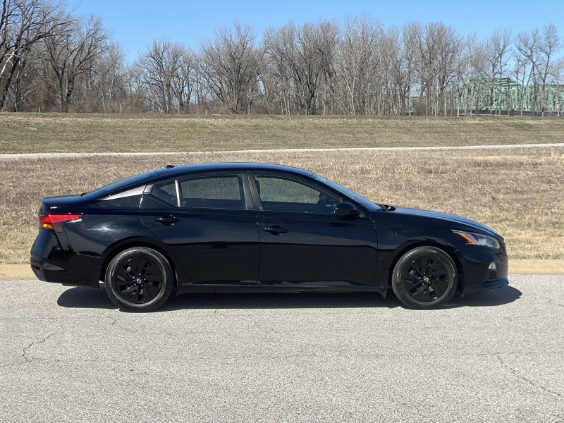 2019 Nissan Altima 2.5 S in CHESTERFIELD, Missouri
