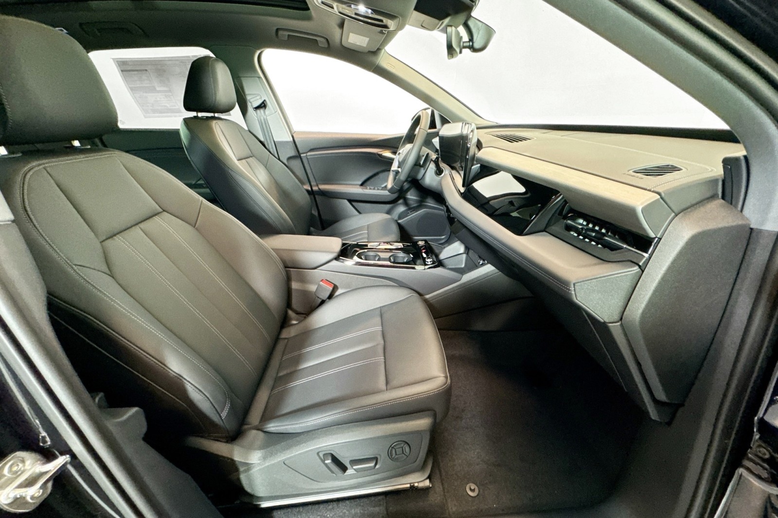 New 2025 Mythos Black Metallic Audi Premium quattro image 25