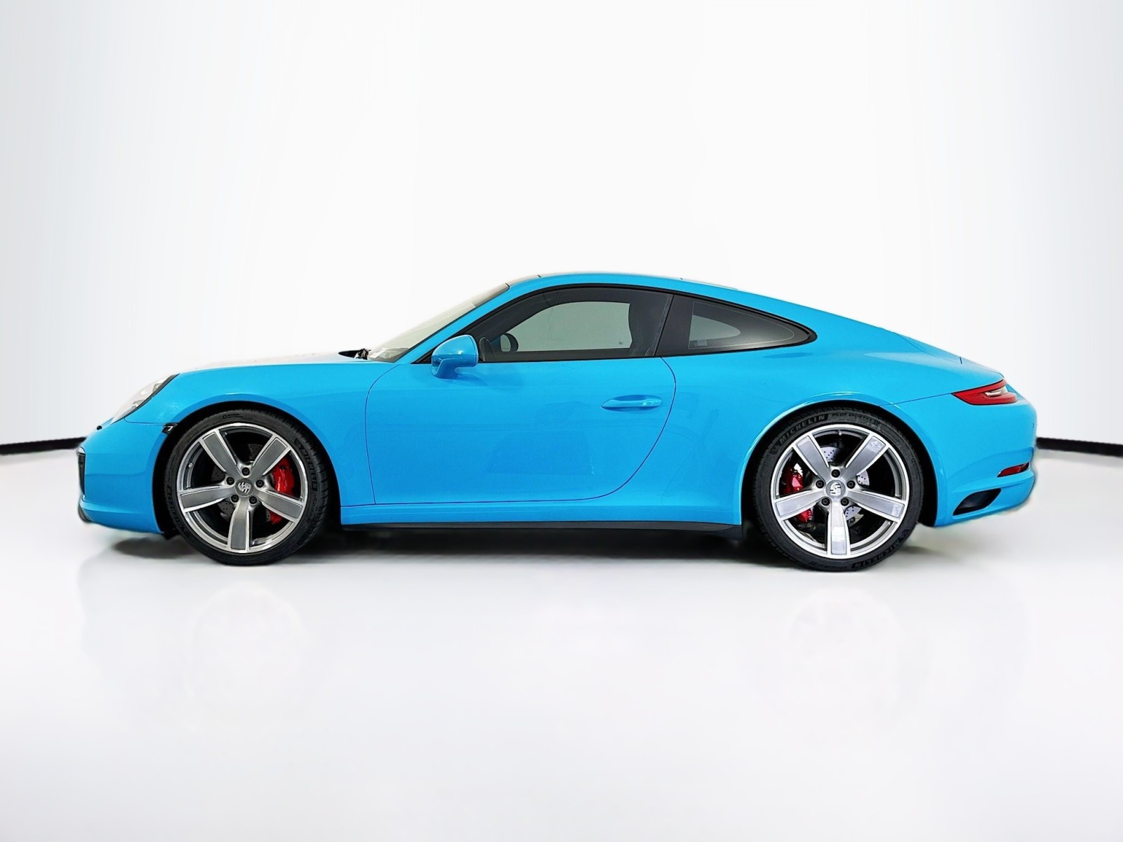 2017 Porsche 911 Carrera 4S 8