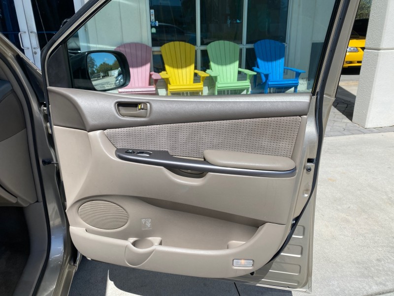 2006 Toyota Sienna VAN LE LOW MILES 78,653 in , 