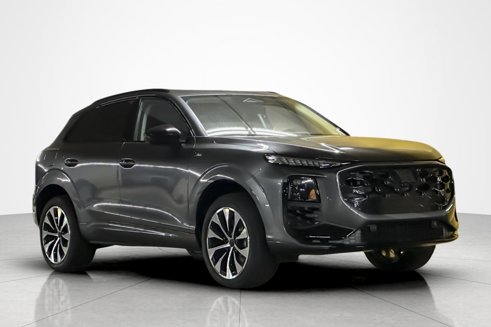 New 2026 Daytona Gray Pearl Effect Audi S line quattro image 36