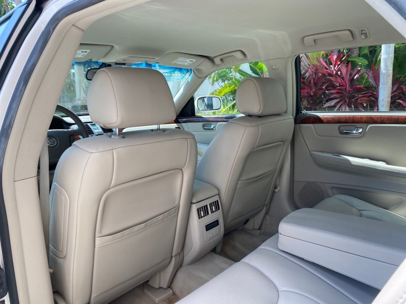 2006 Cadillac DTS LOW MILES 58,287 in , 